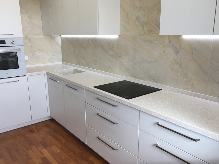 Кухонна стільниця з литою мийкою із каменю Tristone F-201 Indian Ocean – основне фото – Modern Acrylic Stone