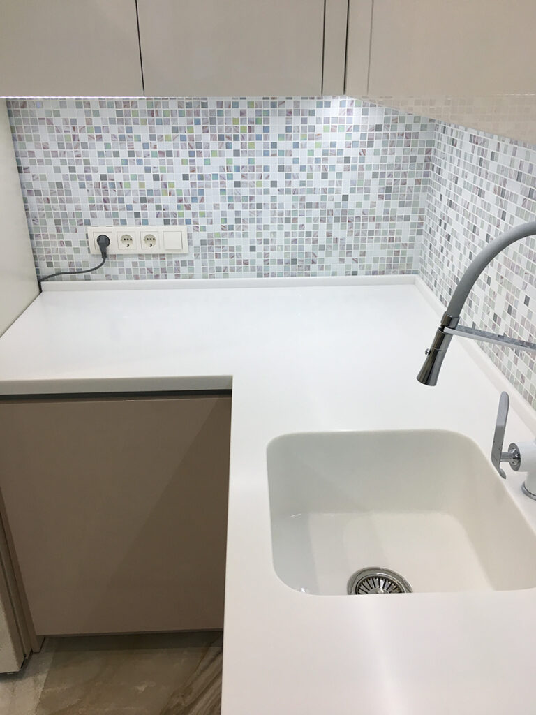 Столешница и литая мойка из акрилового камня Tristone S-203 Snow Pearl – фото 3 – Modern Acrylic Stone