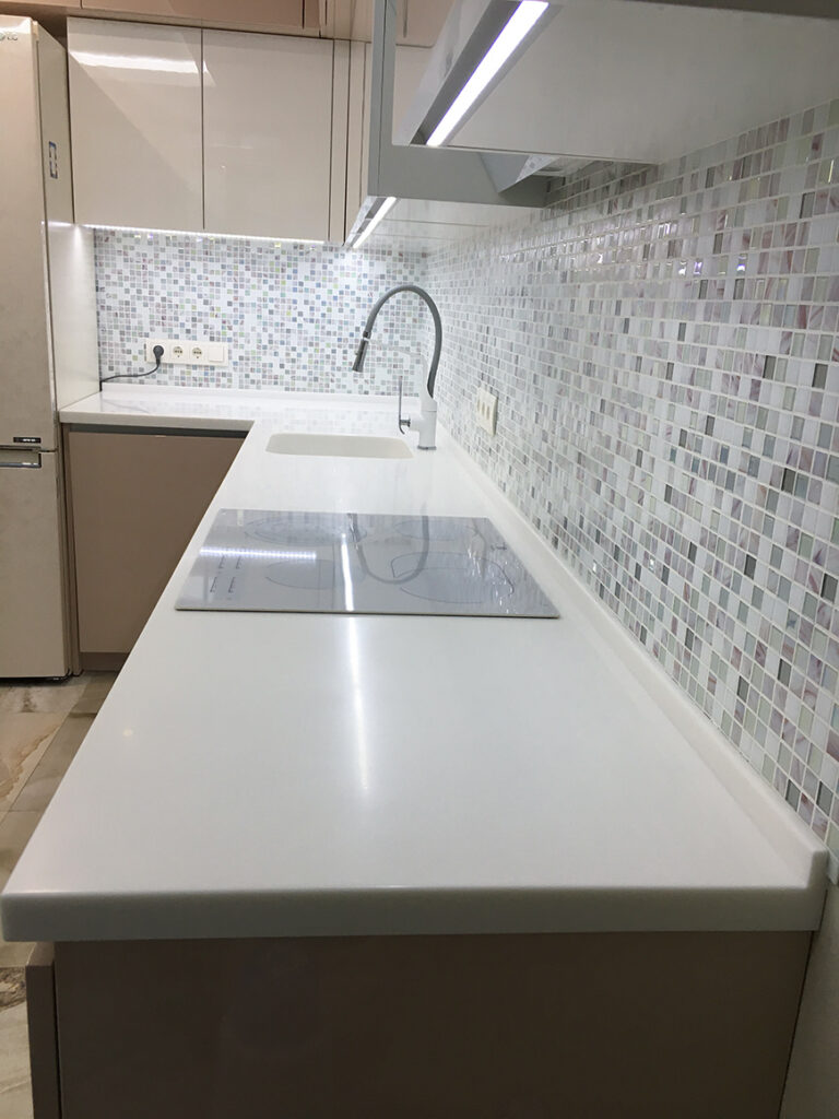 Столешница и литая мойка из акрилового камня Tristone S-203 Snow Pearl – фото 6 – Modern Acrylic Stone