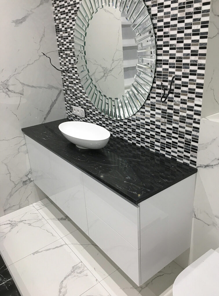 Черная мраморная столешница из акрилового камня Grandex M-719 Octopus Ink – фото 3 – Modern Acrylic Stone