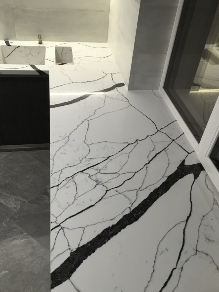 Столешница с двумя мойками из кварцевого камня Avant Quartz 7300 Калакатта Аяччо – фото 5 – Modern Acrylic Stone