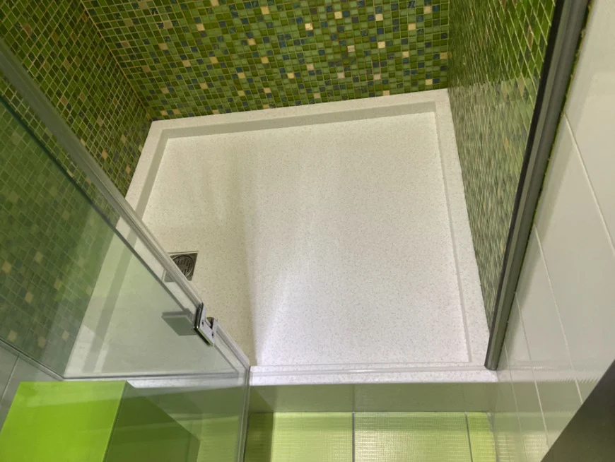 Душовий піддон з акрилового каменю Grandex J-504 Cut Diamond — основне фото — MAS — Modern Acrylic Stone